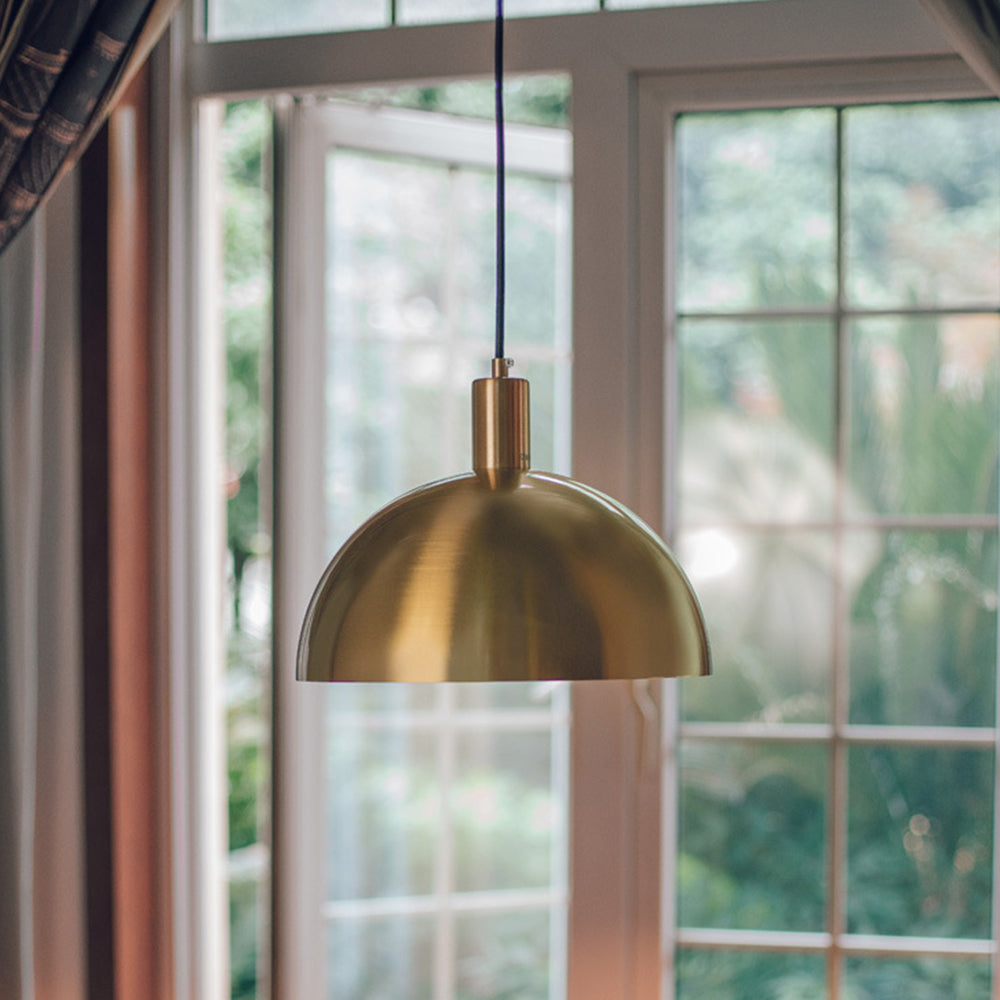 GoldenAura - Elegante Gouden Hanglamp voor Geraffineerde Interieurs