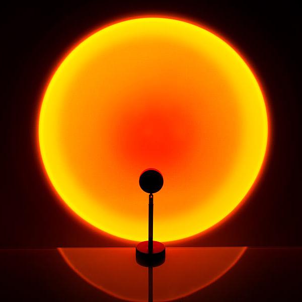 SunRay – Moderne zonsonderganglamp met verstelbare kop voor warme en esthetische verlichting
